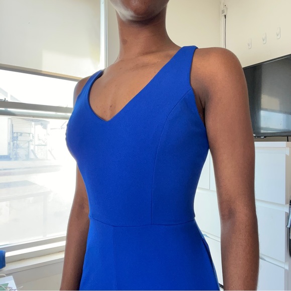 Blue V Neck Jumpsuit with pockets - Picture 4 of 5